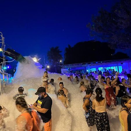 Mobil Home Avec Spacieuse Terrasse A Meschers Proche De Royan Εξωτερικό φωτογραφία