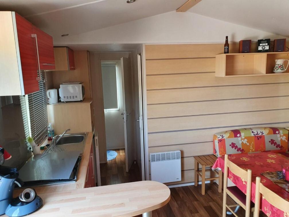 Mobil Home Avec Spacieuse Terrasse A Meschers Proche De Royan Εξωτερικό φωτογραφία
